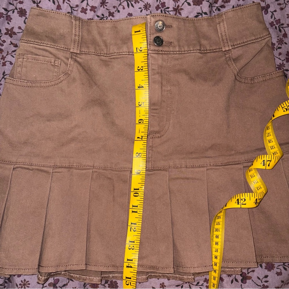 Hollister Tan Mini Skirt with Pleats - Picture 5 of 6